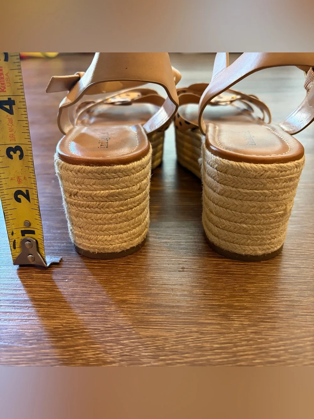 Indigo rd.-Womens Tan  Platform Sandals  Size 8.5
